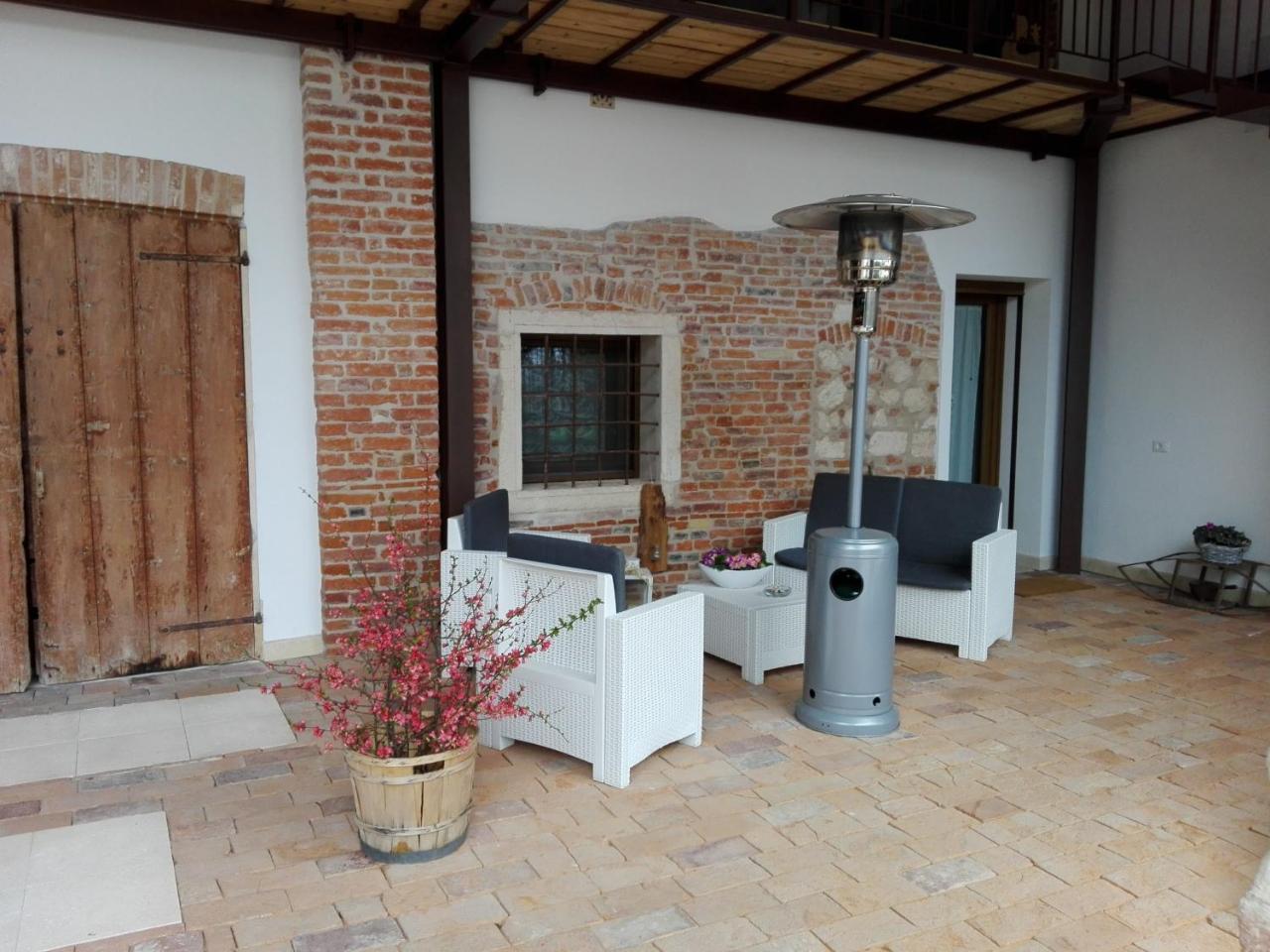 Agriturismo La Sophora Montegaldella Exteriör bild